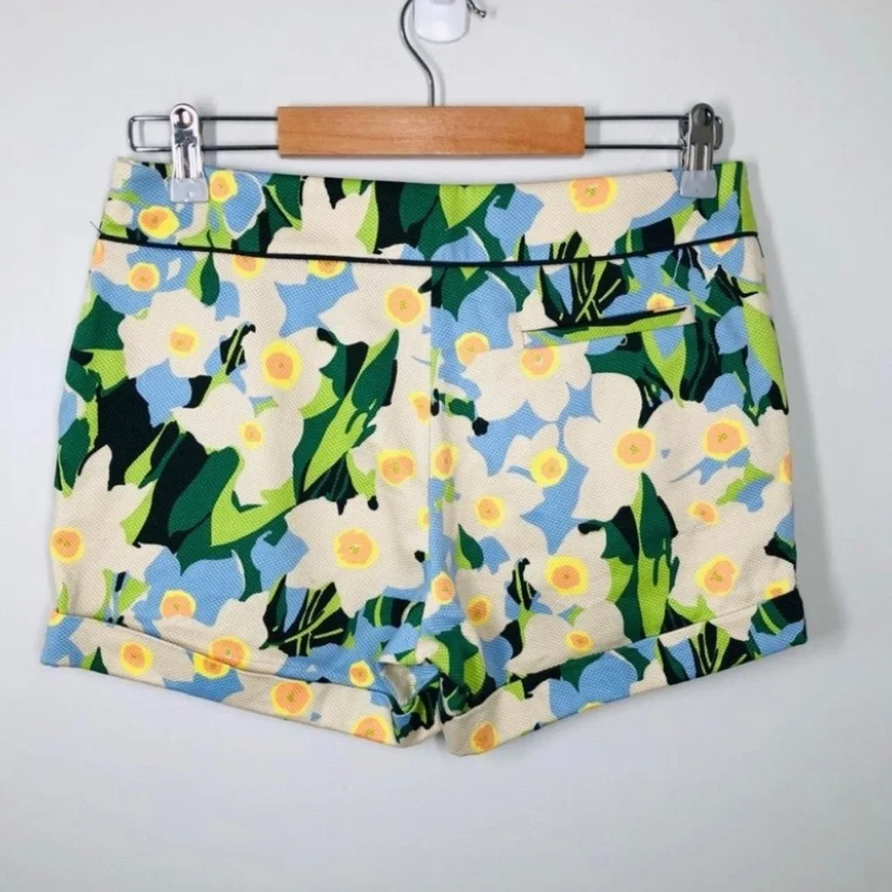 Massimo Dutti Bold Floral Print Shorts Size 4 - Picture 3 of 4